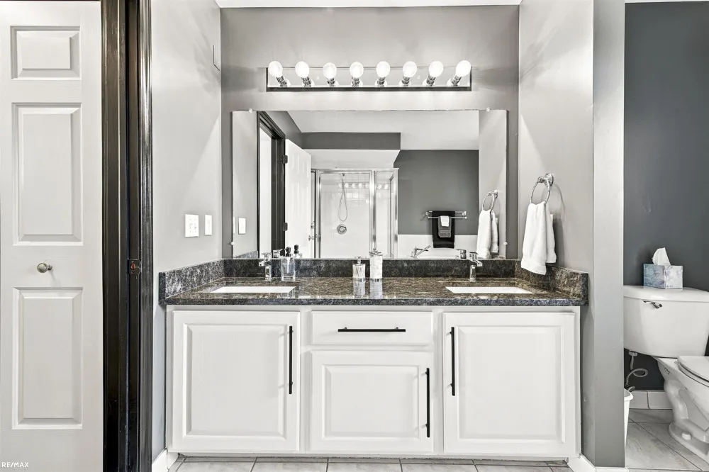 47042 Willingham Way Shelby Charter Township, MI 48315