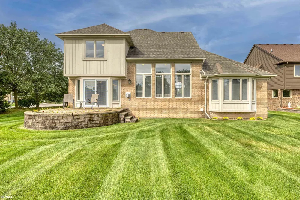 47042 Willingham Way Shelby Charter Township, MI 48315