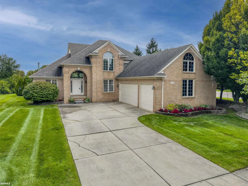 47042 Willingham Way Shelby Charter Township, MI 48315