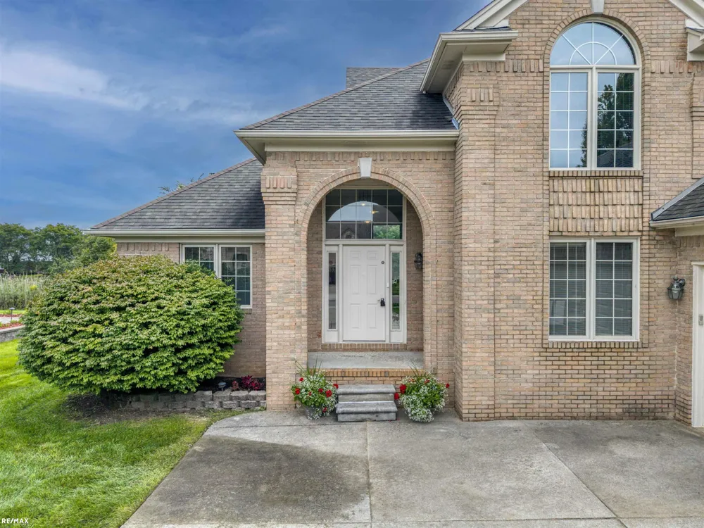 47042 Willingham Way Shelby Charter Township, MI 48315