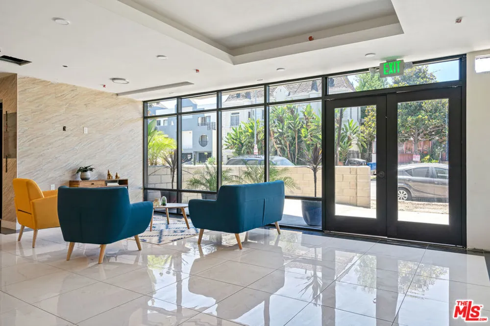 820 S Wilton Place #306 Los Angeles, CA 90005