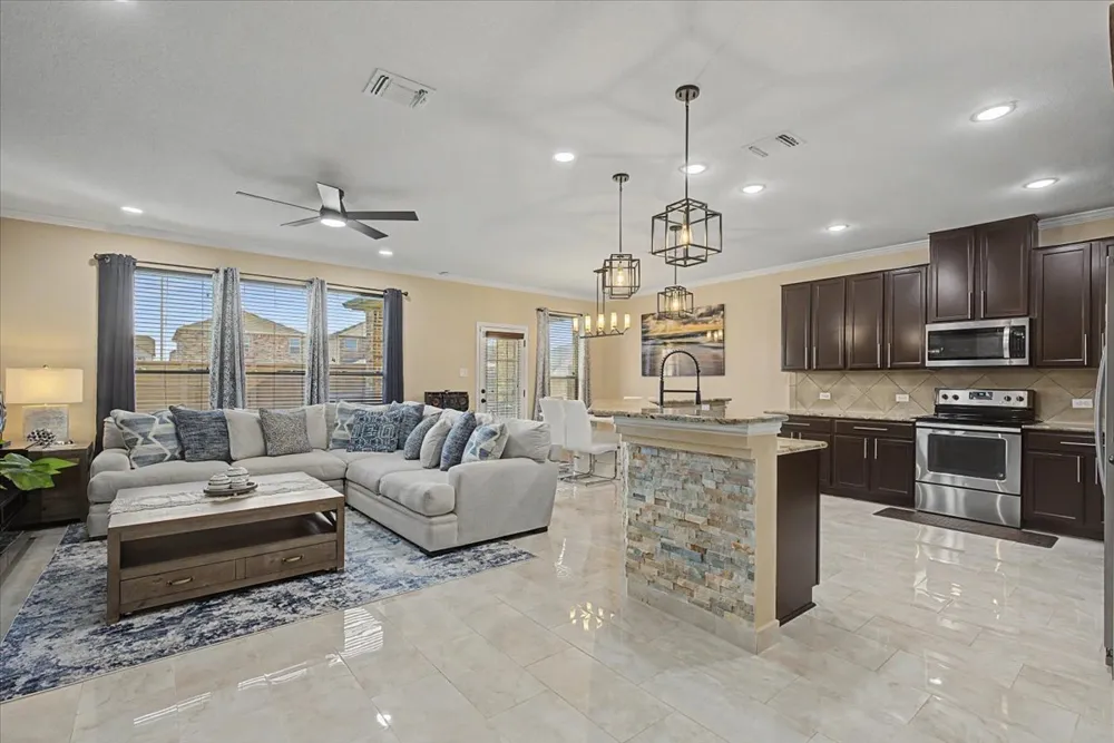 14121 James Garfield Street Manor, TX 78653