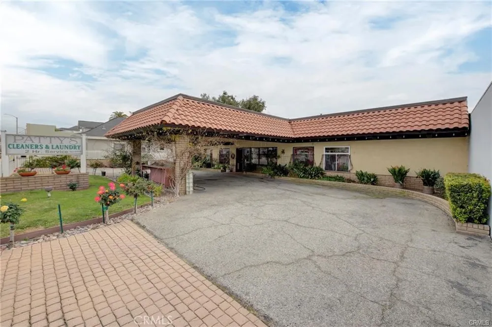 340 W Foothill Monrovia, CA 91016
