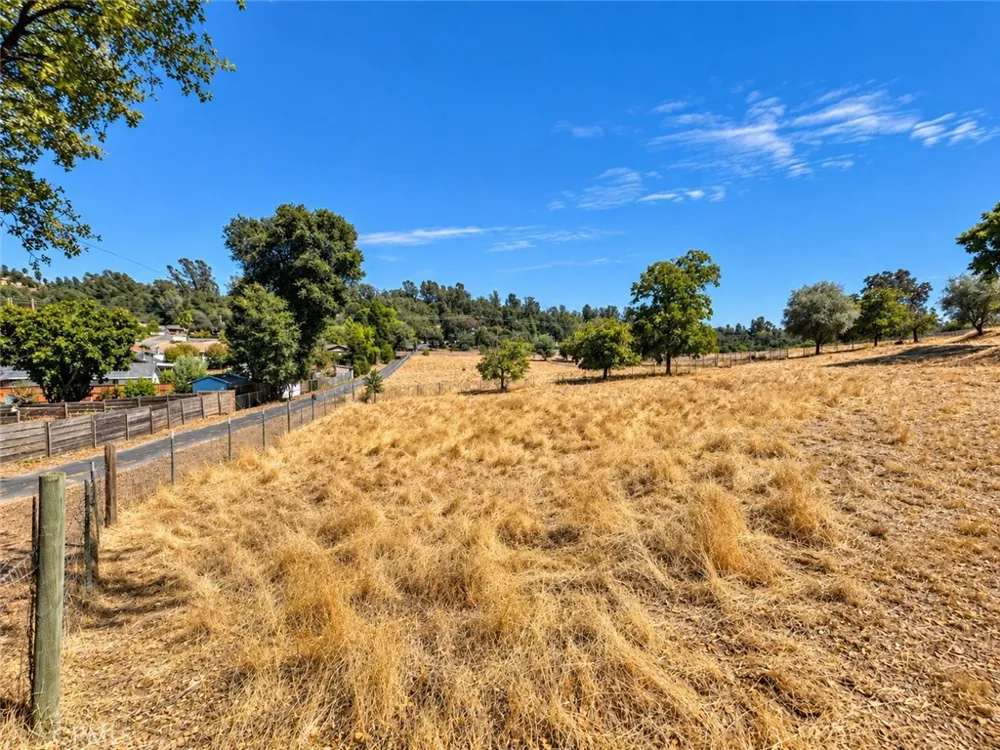 450 Oakvale Oroville, CA 95966