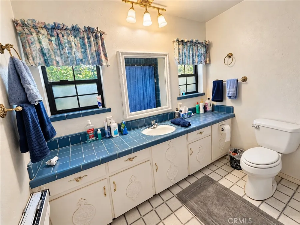 450 Oakvale Oroville, CA 95966