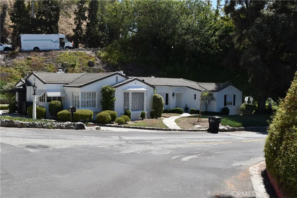 1620 Melwood Drive Glendale, CA 91207
