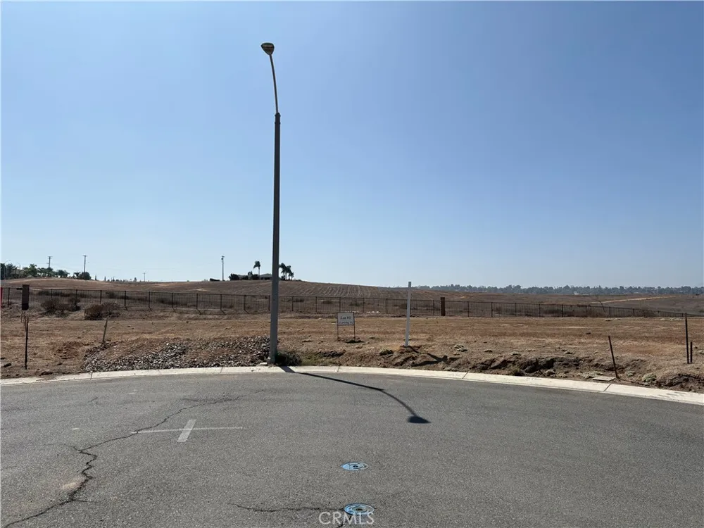 7955 Featherstone Court Riverside, CA 92506
