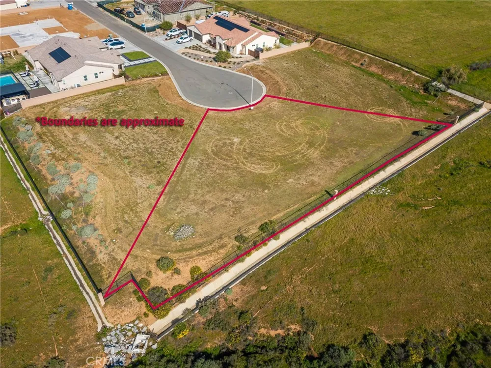7955 Featherstone Court Riverside, CA 92506