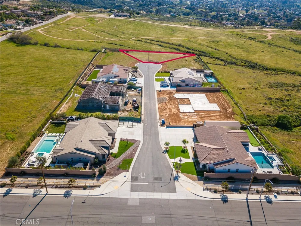 7955 Featherstone Court Riverside, CA 92506