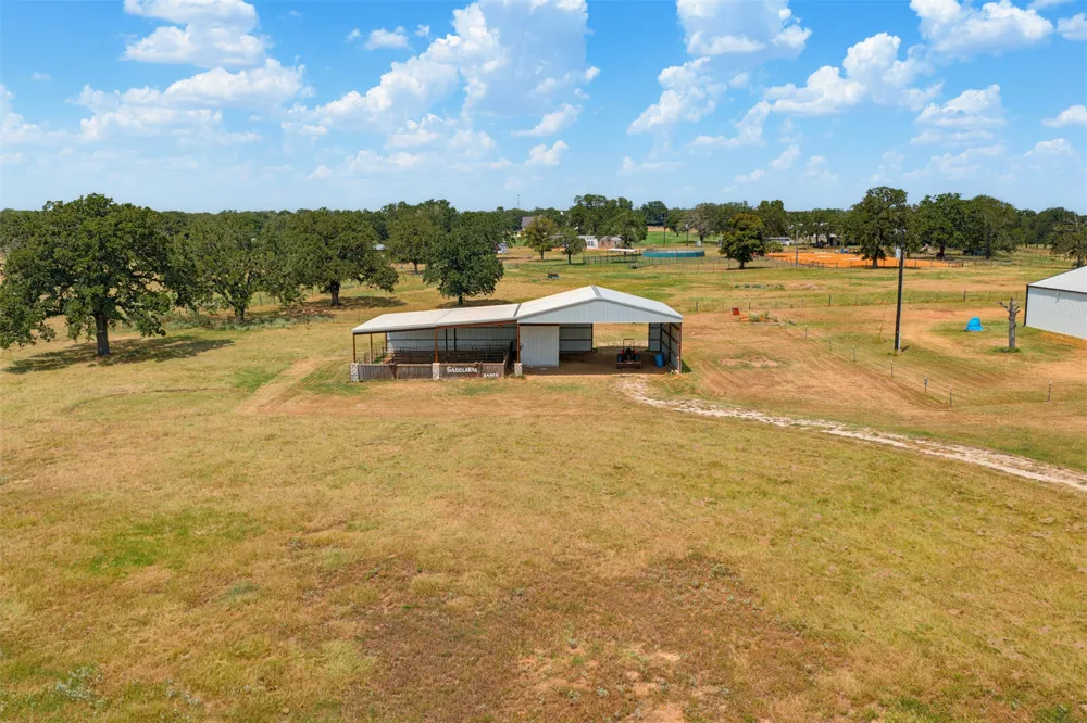 16905 Fm 112 Thrall, TX 76578