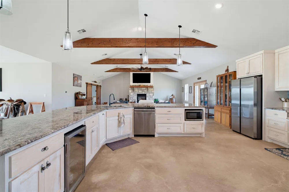16905 Fm 112 Thrall, TX 76578