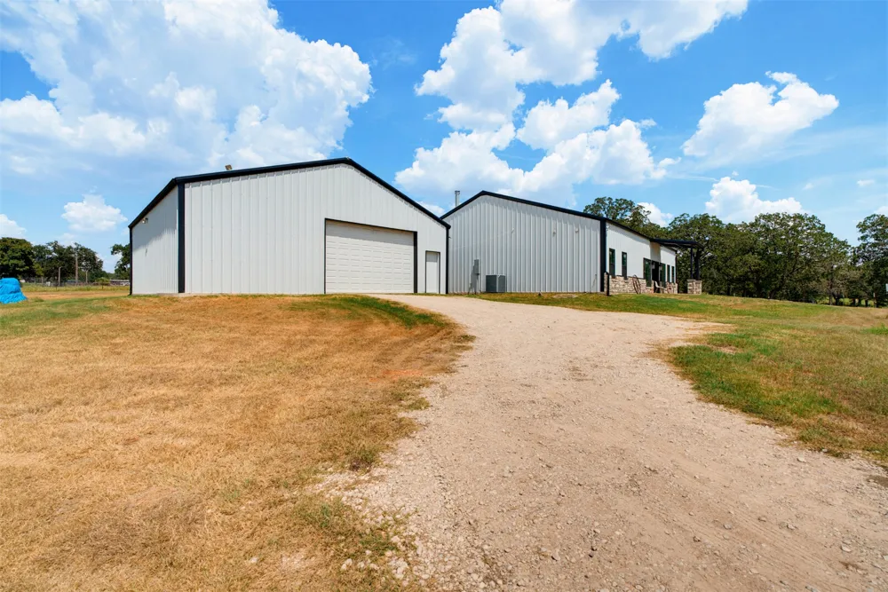16905 Fm 112 Thrall, TX 76578