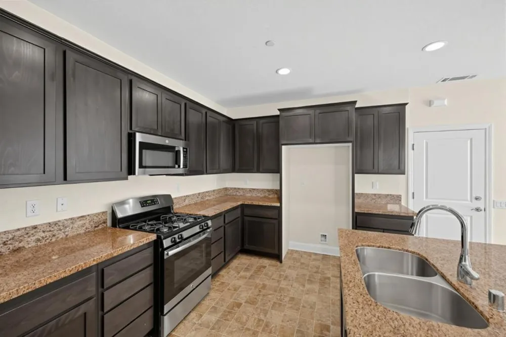 1137 Fox Field Lane Santa Maria, CA 93458