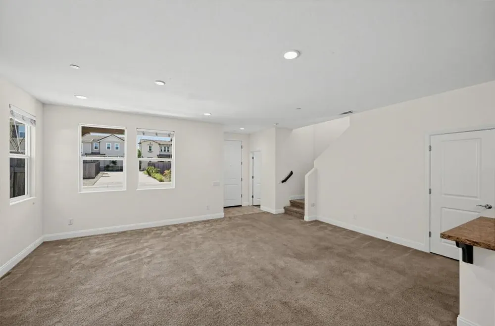 1137 Fox Field Lane Santa Maria, CA 93458