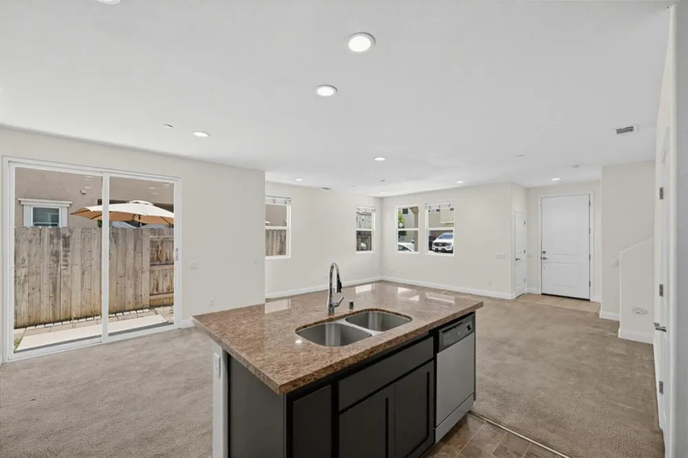 1137 Fox Field Lane Santa Maria, CA 93458