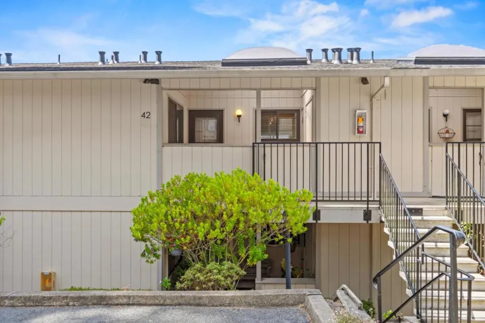 250 Forest Ridge Road #42 Monterey, CA 93940