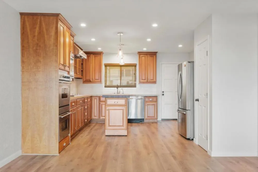 250 Forest Ridge Road #42 Monterey, CA 93940