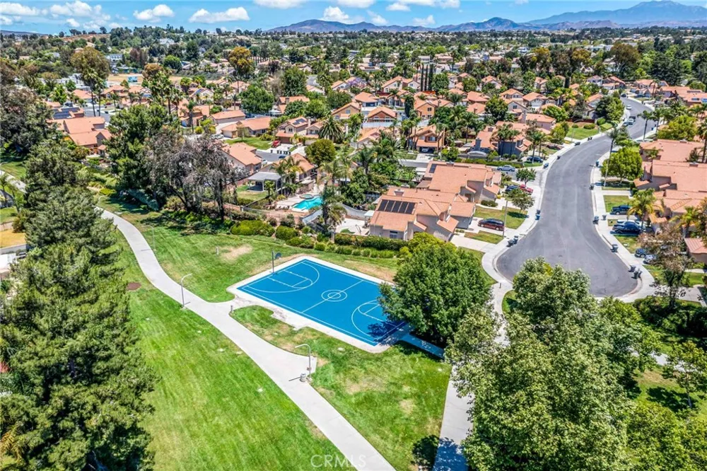 43363 Calle Carabana Temecula, CA 92592