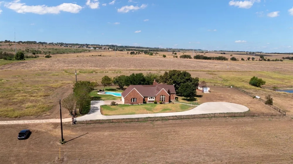 600 County Rd 447 Road Taylor, TX 76574