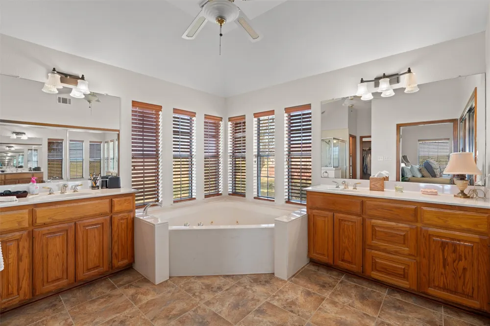 600 County Rd 447 Road Taylor, TX 76574