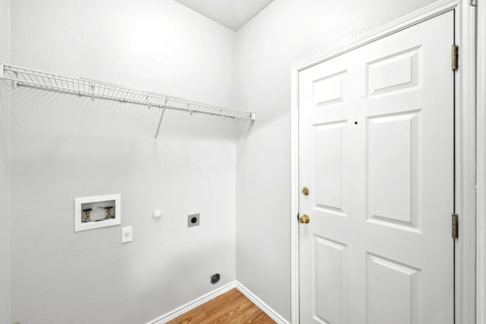 190 Pecanwood North Kyle, TX 78640