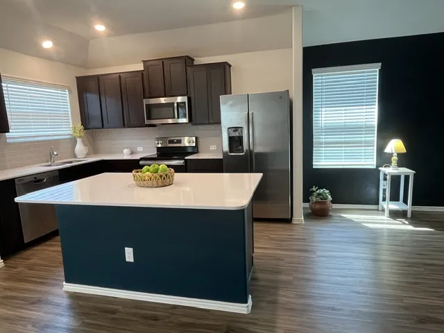 105 Guardian Angel Court Jarrell, TX 76537