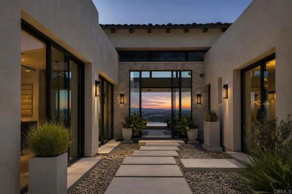 15575 Las Planideras Rancho Santa Fe, CA 92067