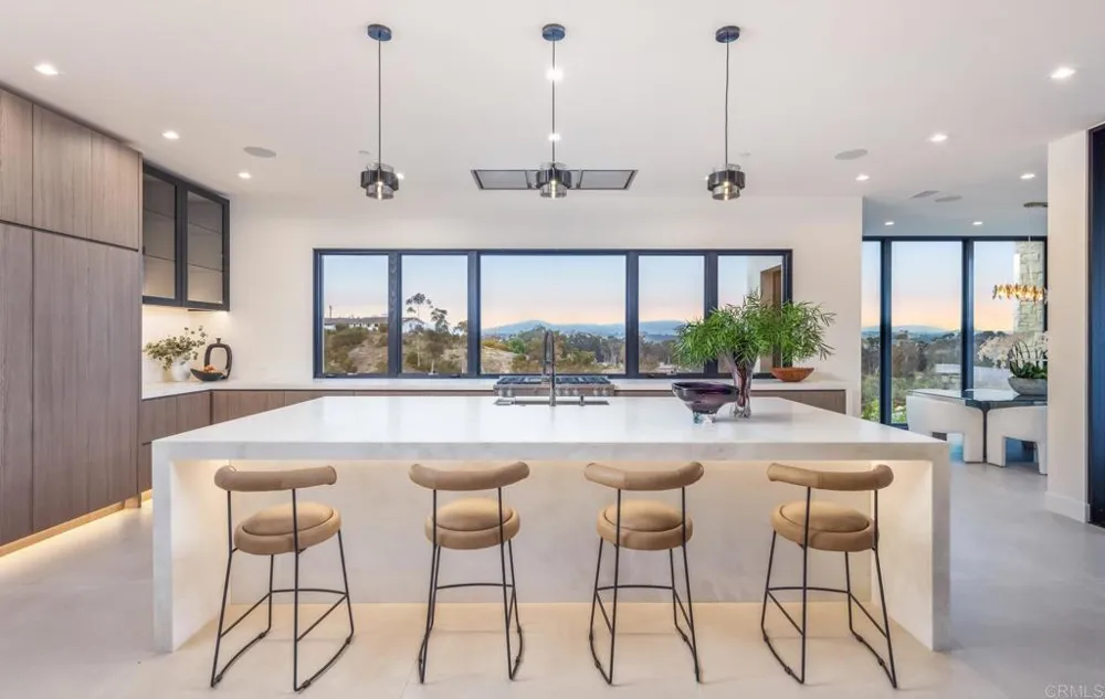 15575 Las Planideras Rancho Santa Fe, CA 92067