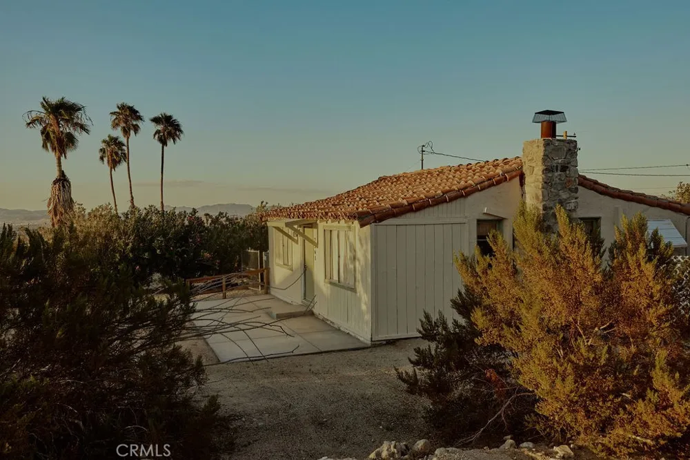 7561 Saladin Avenue 29 Palms, CA 92277