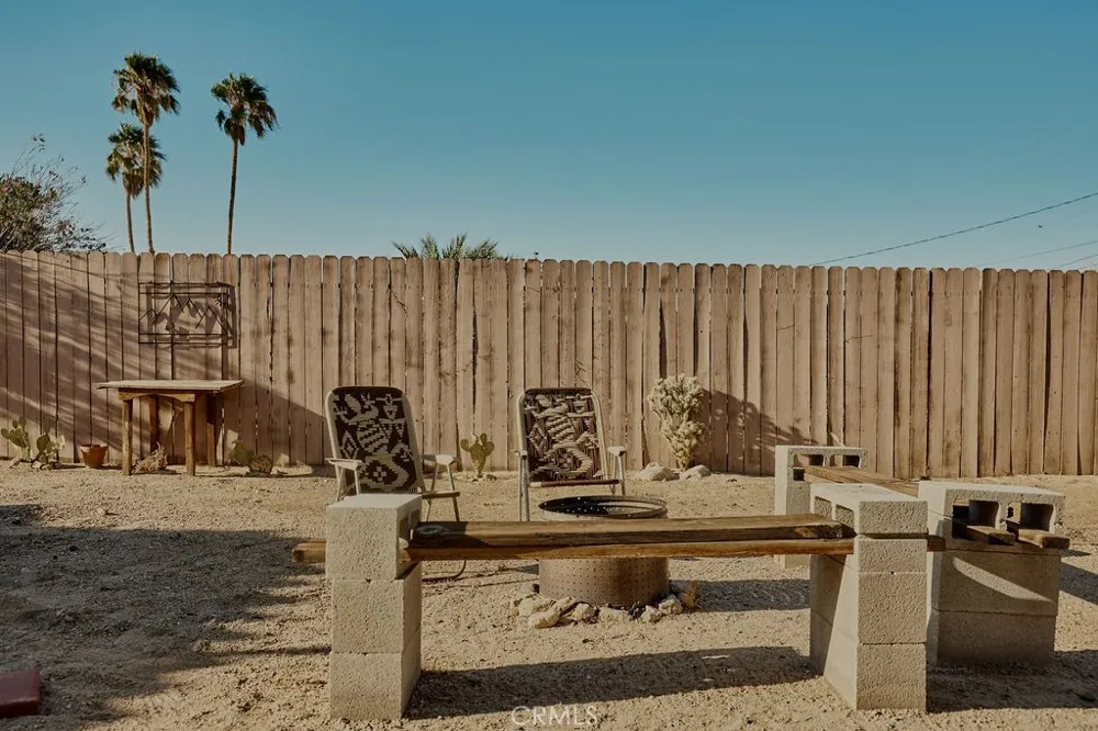 7561 Saladin Avenue 29 Palms, CA 92277