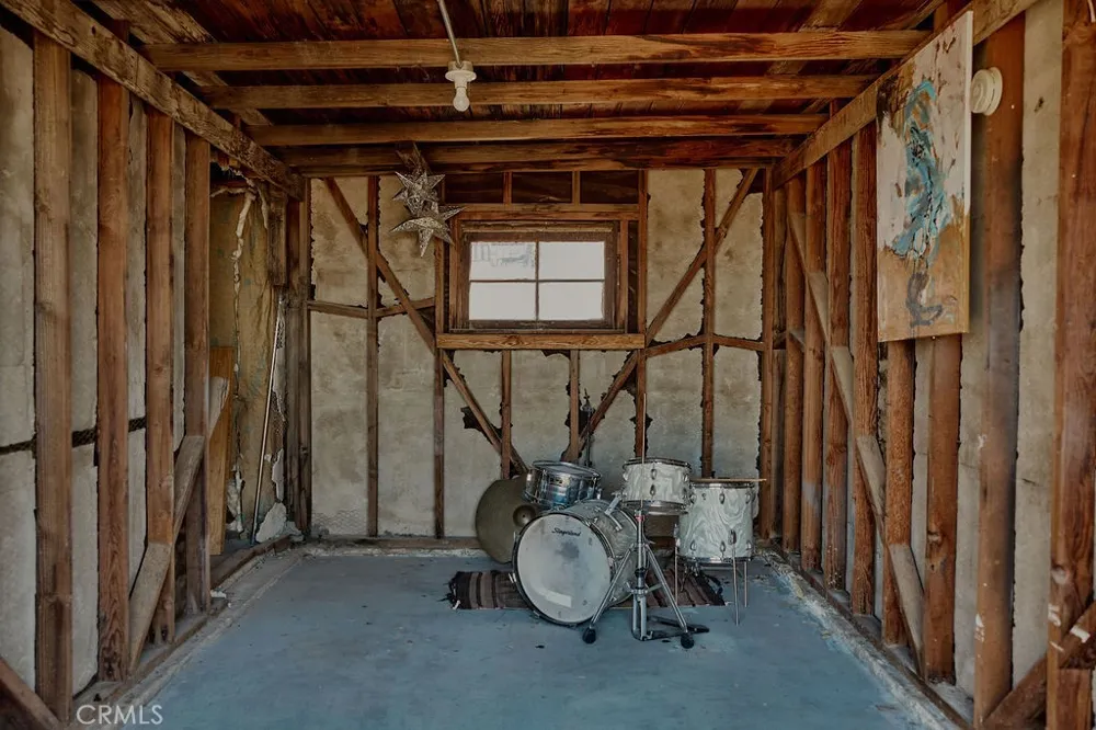 7561 Saladin Avenue 29 Palms, CA 92277