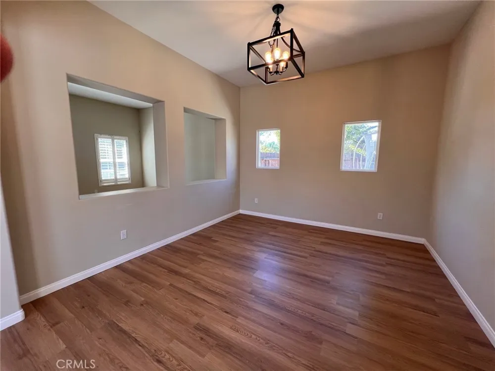 10106 Shoveldown Court Bakersfield, CA 93311
