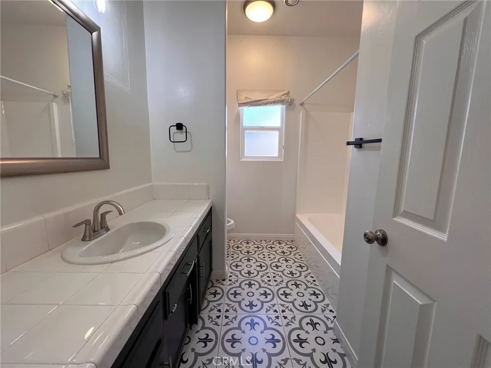 10106 Shoveldown Court Bakersfield, CA 93311