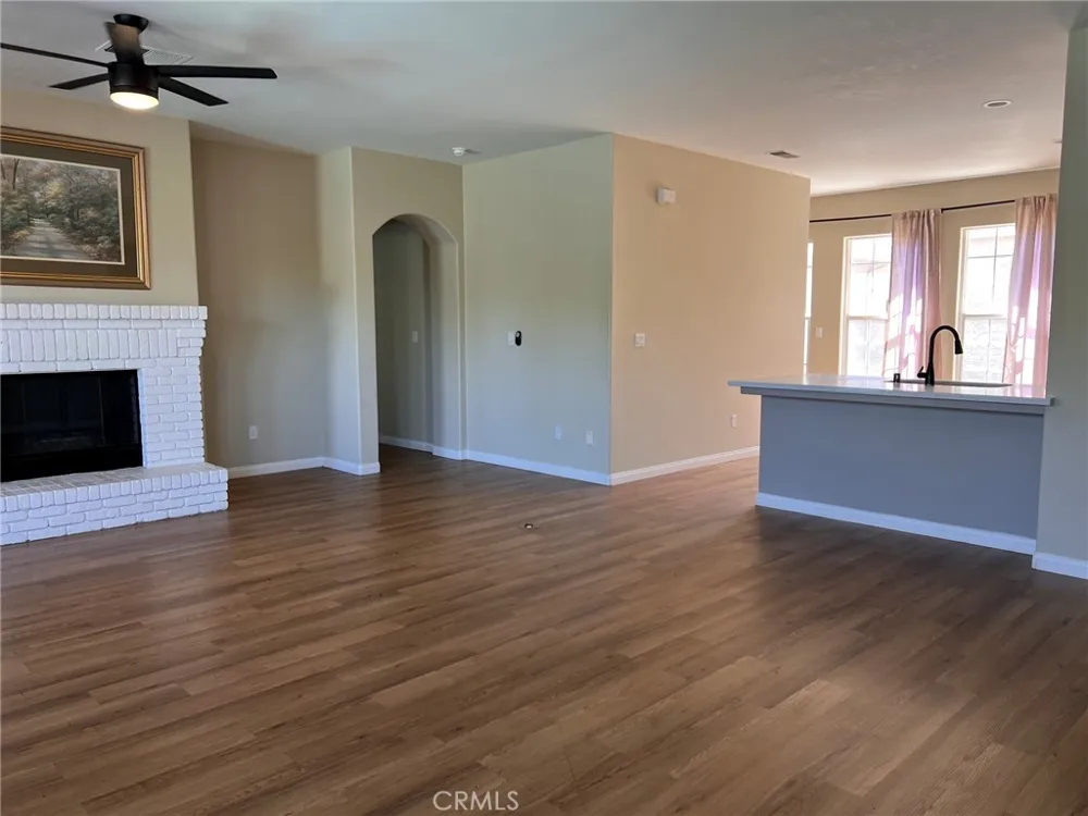 10106 Shoveldown Court Bakersfield, CA 93311