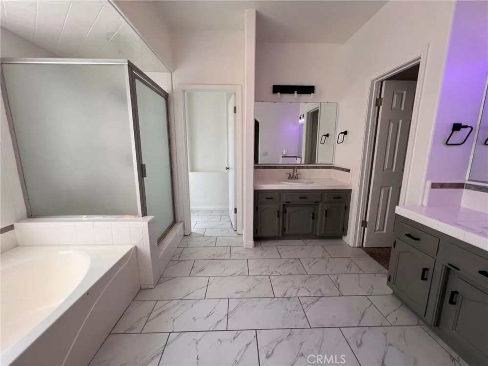 10106 Shoveldown Court Bakersfield, CA 93311