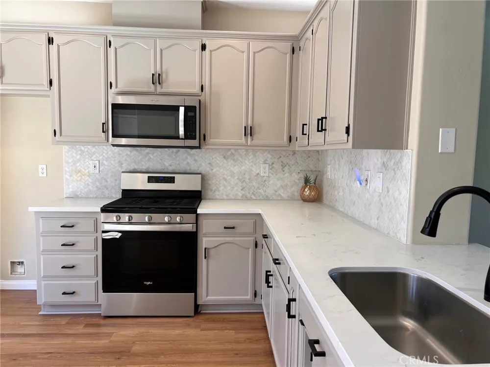 10106 Shoveldown Court Bakersfield, CA 93311