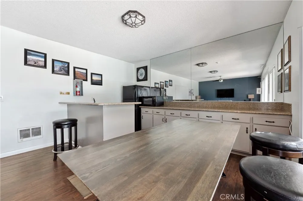 415 S Prospect Avenue #218 Redondo Beach, CA 90277