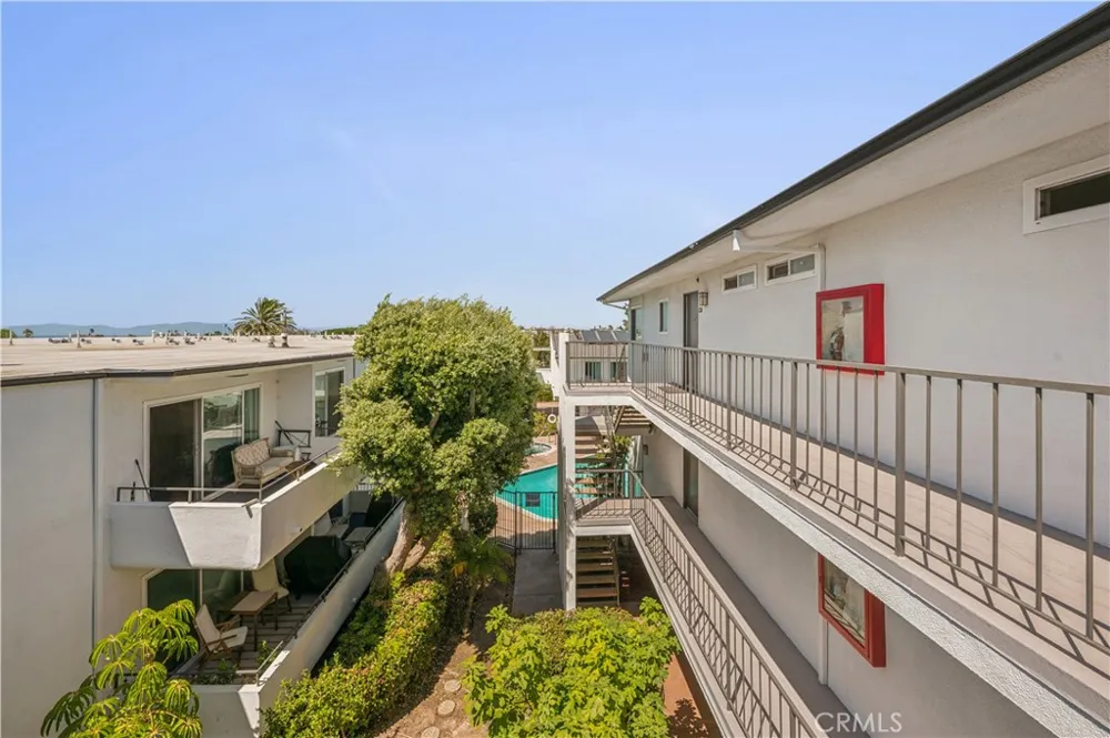 415 S Prospect Avenue #218 Redondo Beach, CA 90277