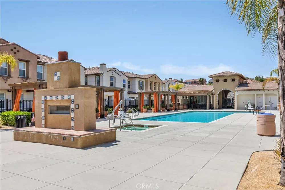 40410 Calle Real Murrieta, CA 92563