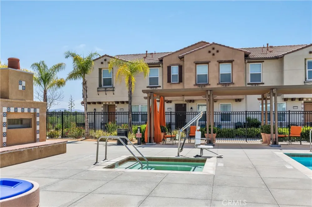 40410 Calle Real Murrieta, CA 92563