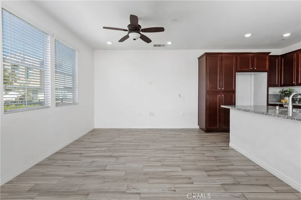 40410 Calle Real Murrieta, CA 92563