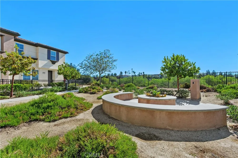 40410 Calle Real Murrieta, CA 92563