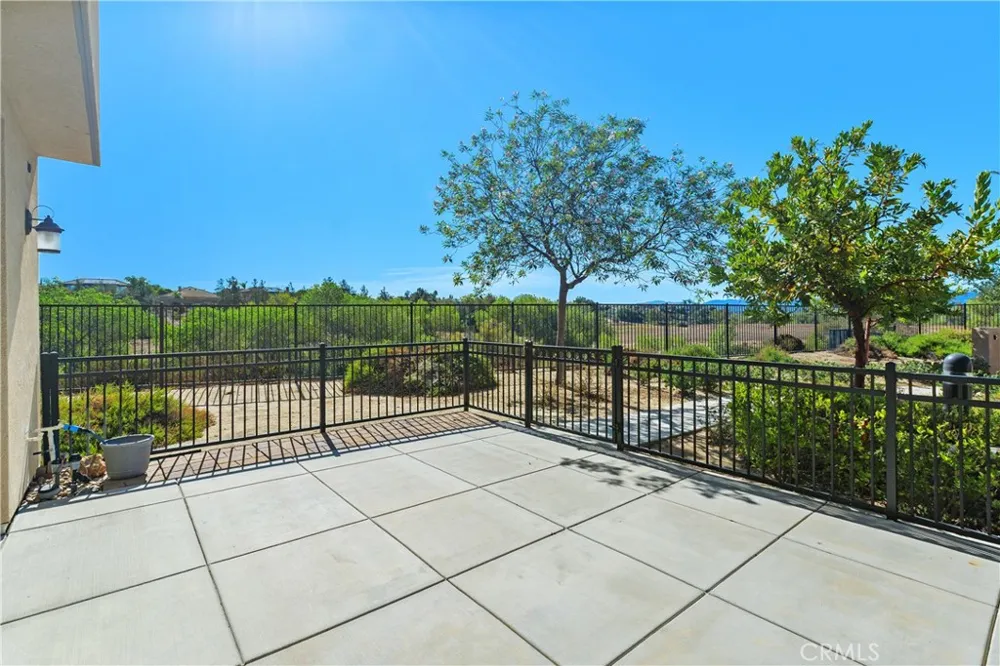 40410 Calle Real Murrieta, CA 92563