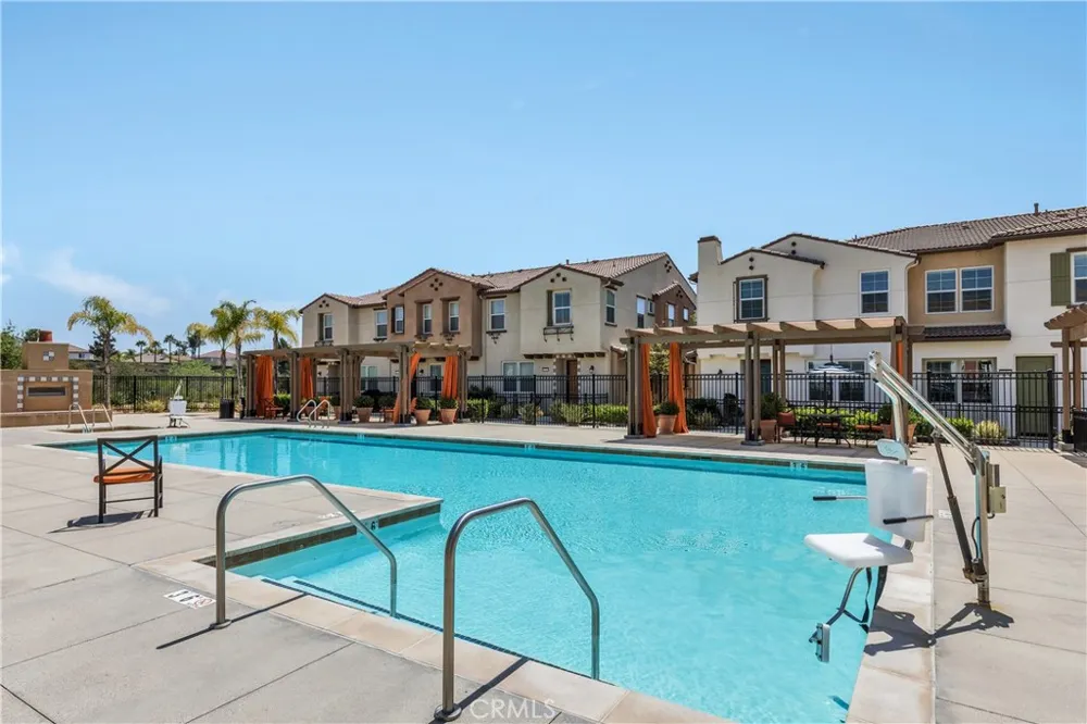 40410 Calle Real Murrieta, CA 92563