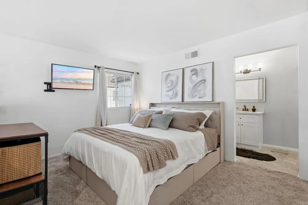 744 Eastshore Terrace ##102 Chula Vista, CA 91913