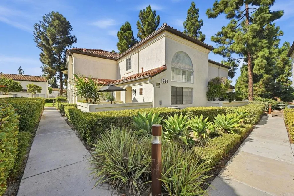 744 Eastshore Terrace ##102 Chula Vista, CA 91913
