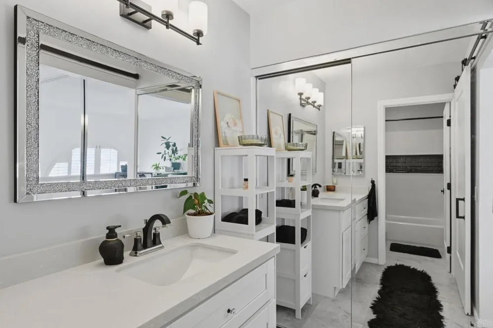 744 Eastshore Terrace ##102 Chula Vista, CA 91913