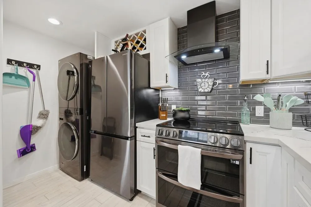 744 Eastshore Terrace ##102 Chula Vista, CA 91913