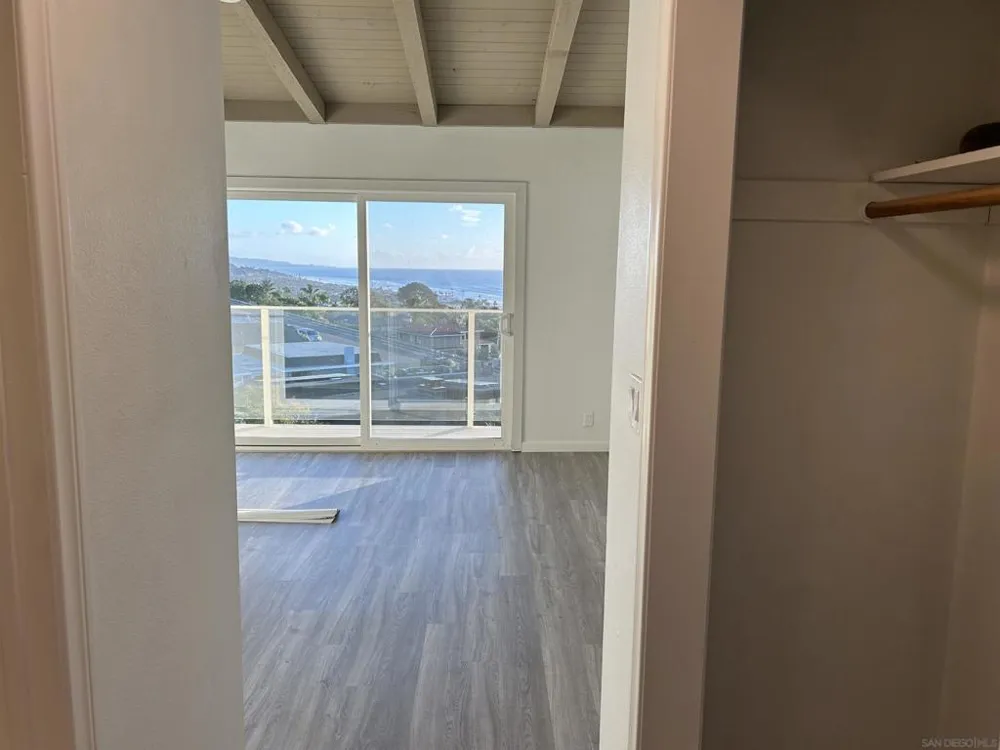 640 W Solana Circle #27 Solana Beach, CA 92075