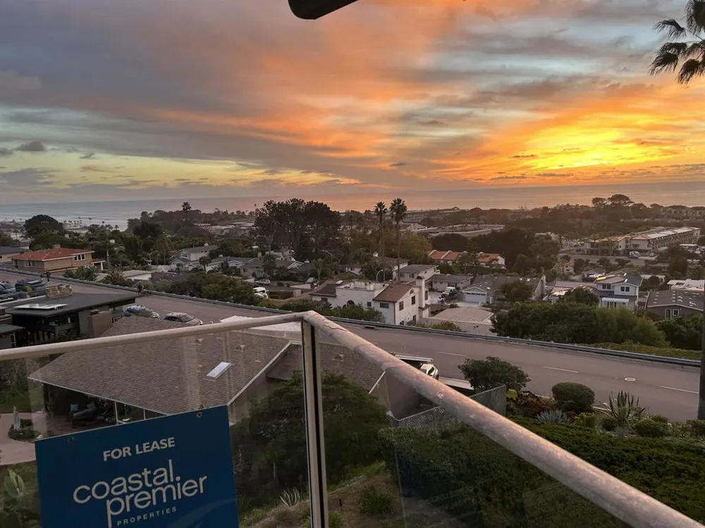 640 W Solana Circle #27 Solana Beach, CA 92075